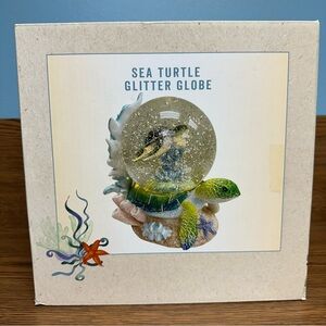 Sea Turtle Glitter Globe